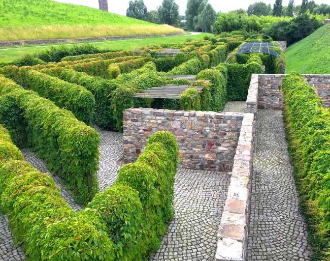 Labyrinth im Elbauenpark