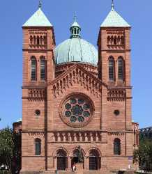 Église catholique Saint-Pierre-le-Jeune