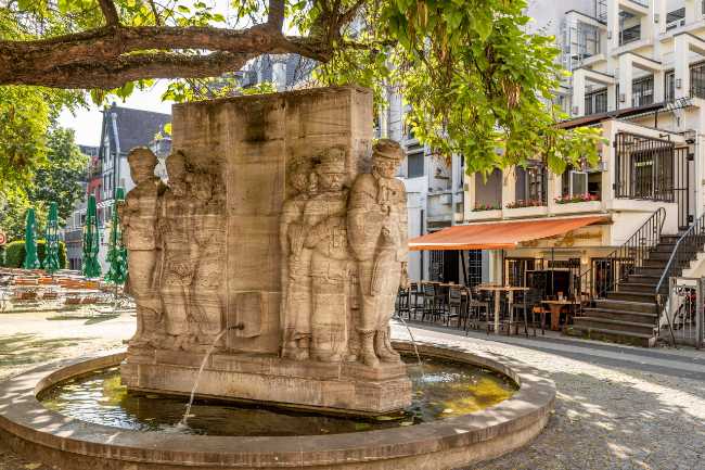 Willi-Ostermann-Brunnen