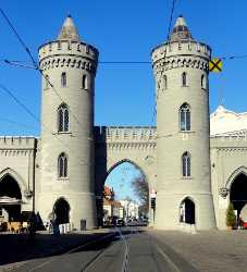 Nauen Gate