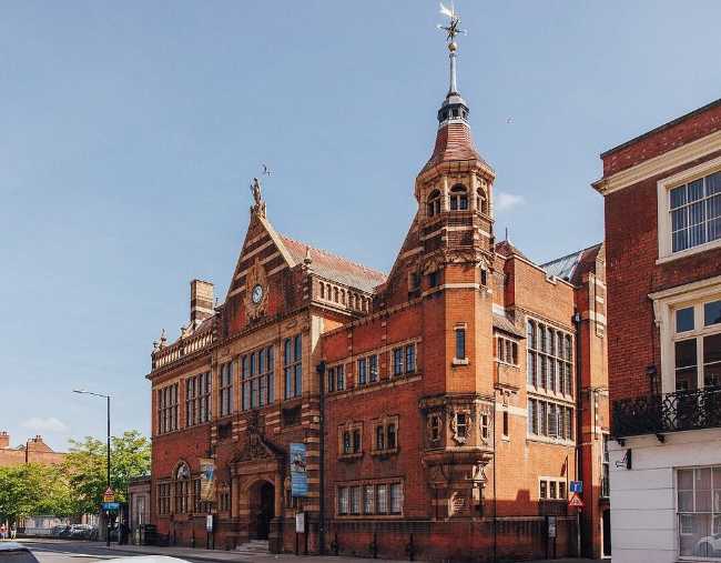 Worcester City Art Gallery & Museum