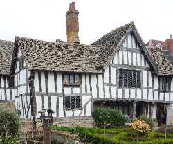 Almonry Museum and Heritage Centre