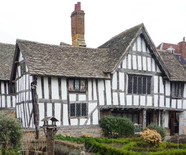 Almonry Museum and Heritage Centre