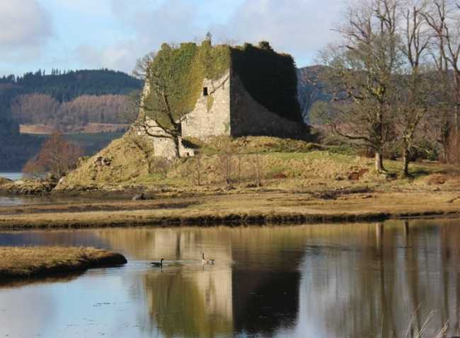 Old Castle Lachlan