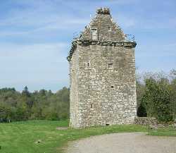 Gilnockie Tower