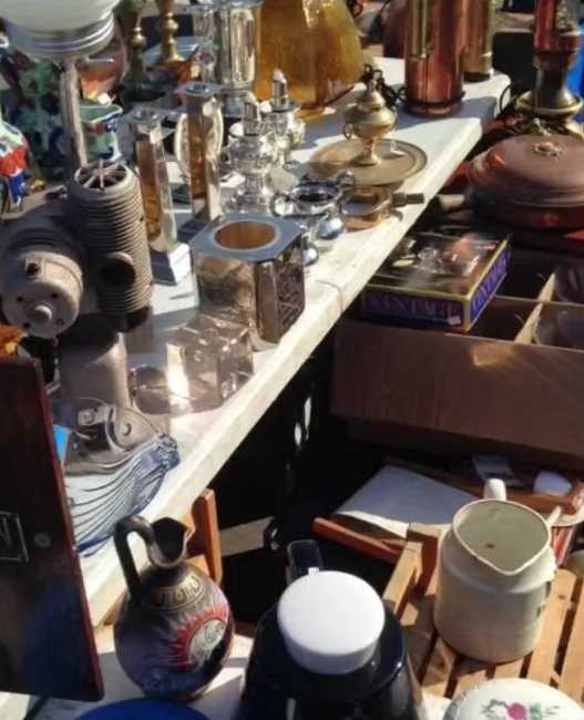 Brighton Marina Giant Car Boot Sale