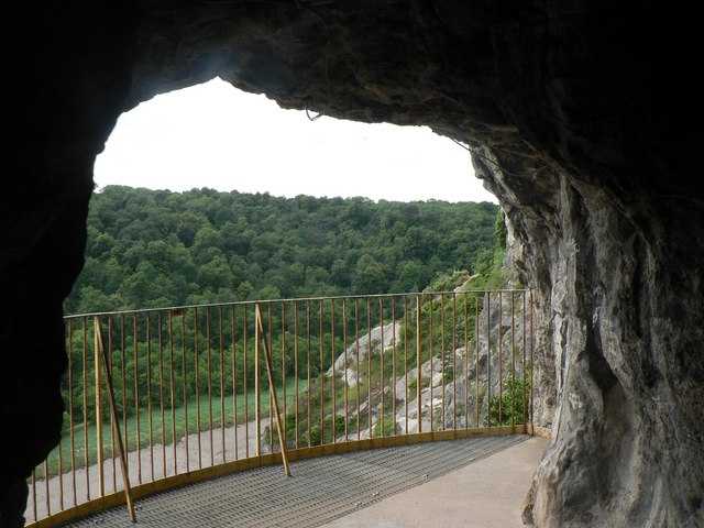 Giant's Cave