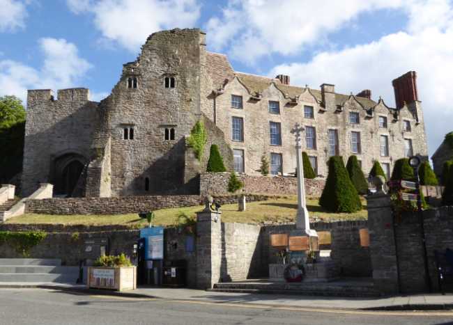 Hay Castle