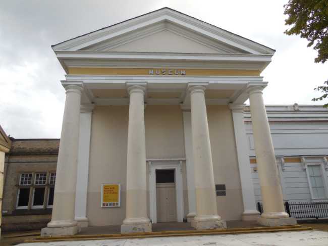 Leicester Museum & Art Gallery