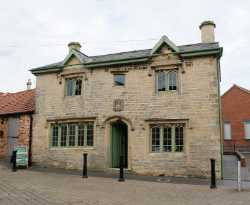 Navigation House