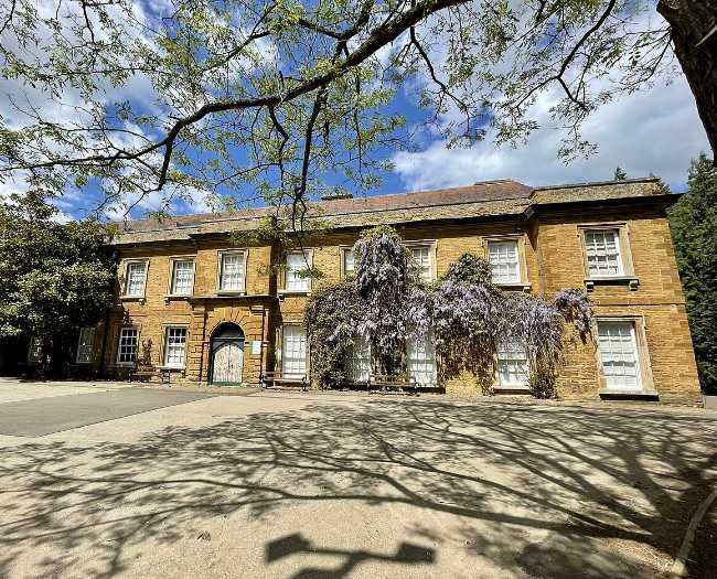 Abington Park Museum