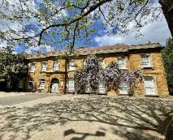 Abington Park Museum