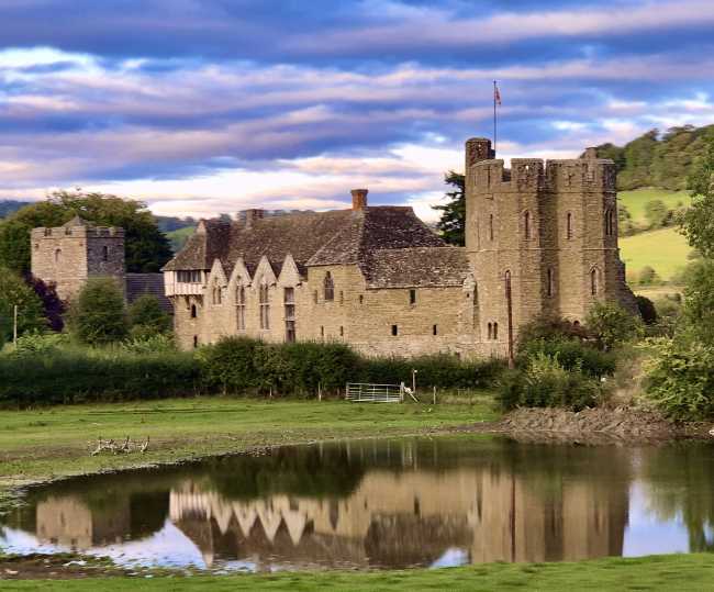 Stokesay Castle